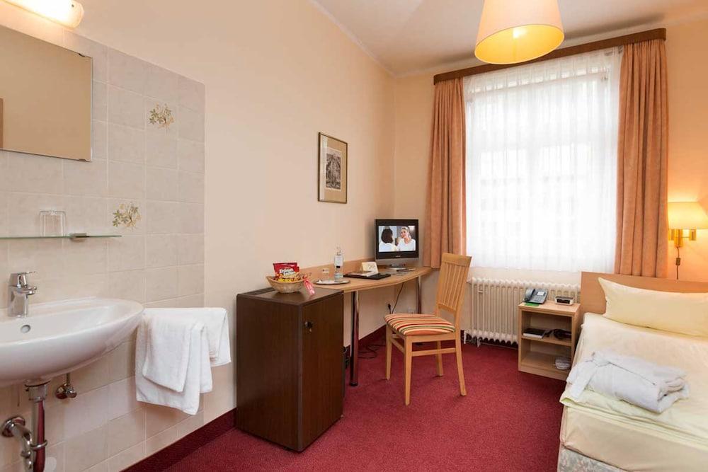 Benn Hotel 3*